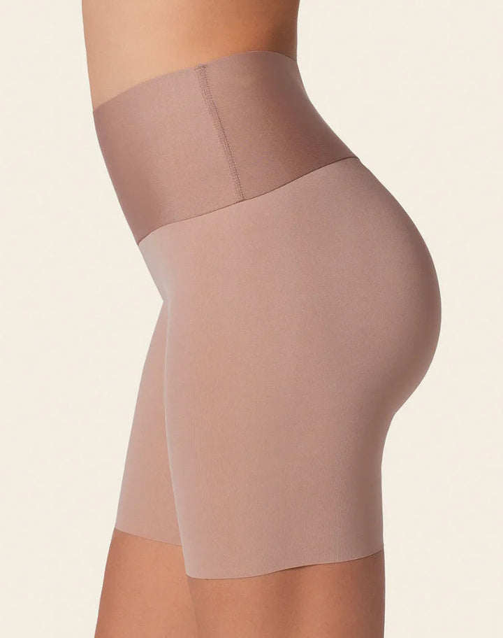 Stay-In-Place Seamless Shaper Short