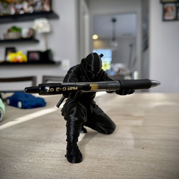 🔥⚔️Samurai Pen Holder™ — The Coolest Way to Hold Your Pens